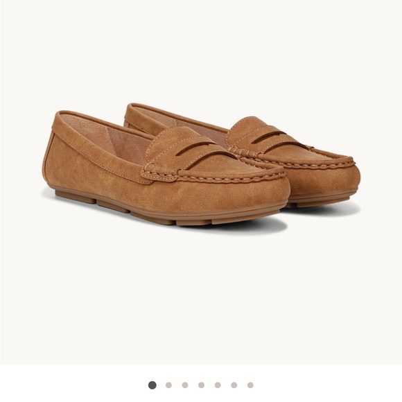 Tan sueded life stride loafers - Picture 2 of 4